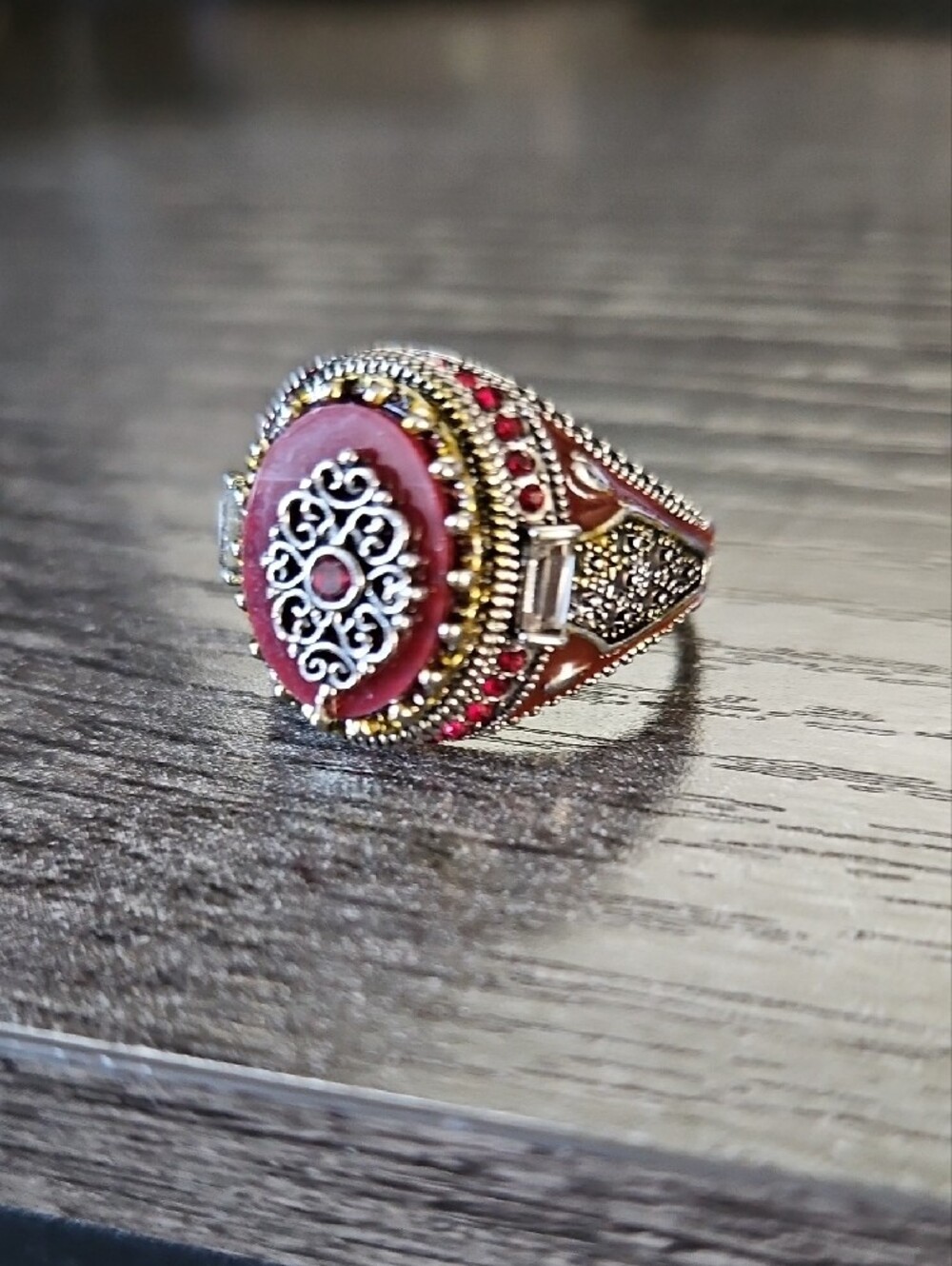 Elegant Deep Red And Silvet Glamor GothicCocktail Ring - Stunning Jewelry